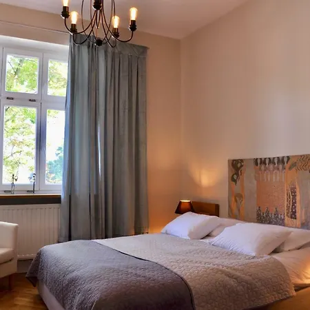Tresor Barska Apartments-2
